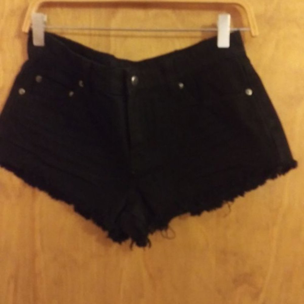 Nwt Forever 21 black denim shorts size 27 Small